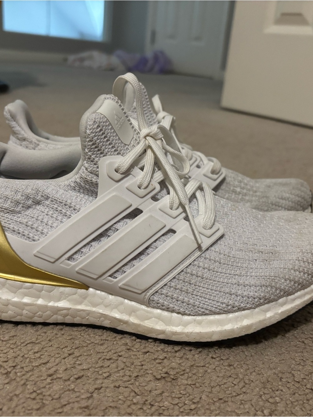 adidas white Ultraboost size 8